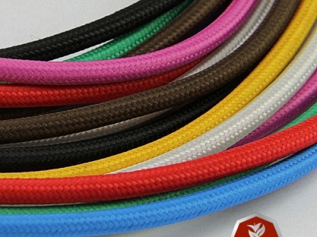 Renkli kumaş örgülü kablolar