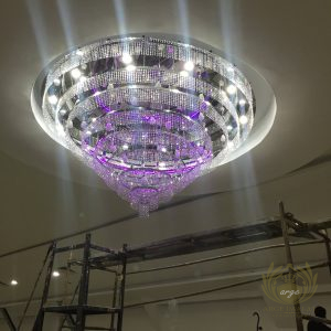 Düğün-Salonu-Avizeleri-Özel-Tasarım-Avizeler-Kristal-Avize-Modelleri-Salon-Aydınlatma-Çözümleri-Büyük-Avize-Üretimi-LED-Avize-İmalatı (8)