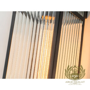 Siyah Metal Çizgili Camlı Dış Mekan Duvar Apliği (40.6 cm) – Modern Bahçe ve Balkon Aydınlatması E27 - Görsel 5