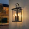Üç Kollu Villa Duvar Aplik Aydınlatma Siyah Metal Camlı Duvar Aplik Modeli Kancalı Aplik Dış Mekan Bahçe Aplik İmalatı